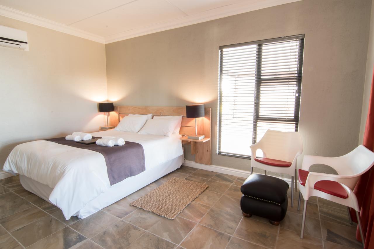 Letsatsi Lodge Vanrhynsdorp Екстер'єр фото